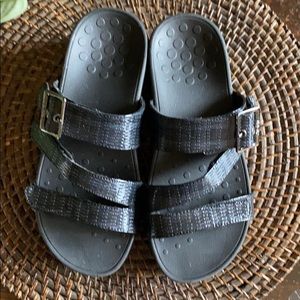 Vionic Sandals size 7